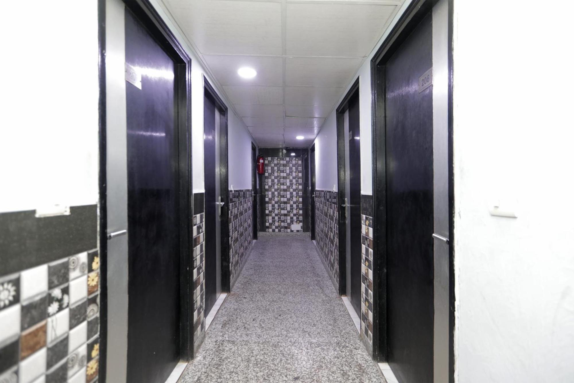 Super Hotel O Athithi Ghaziabad Εξωτερικό φωτογραφία